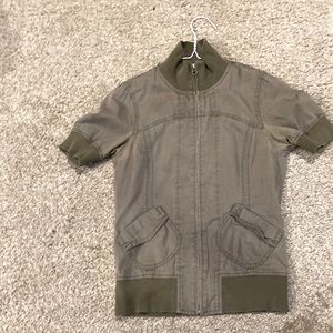 Women small zip up green tshirt vest